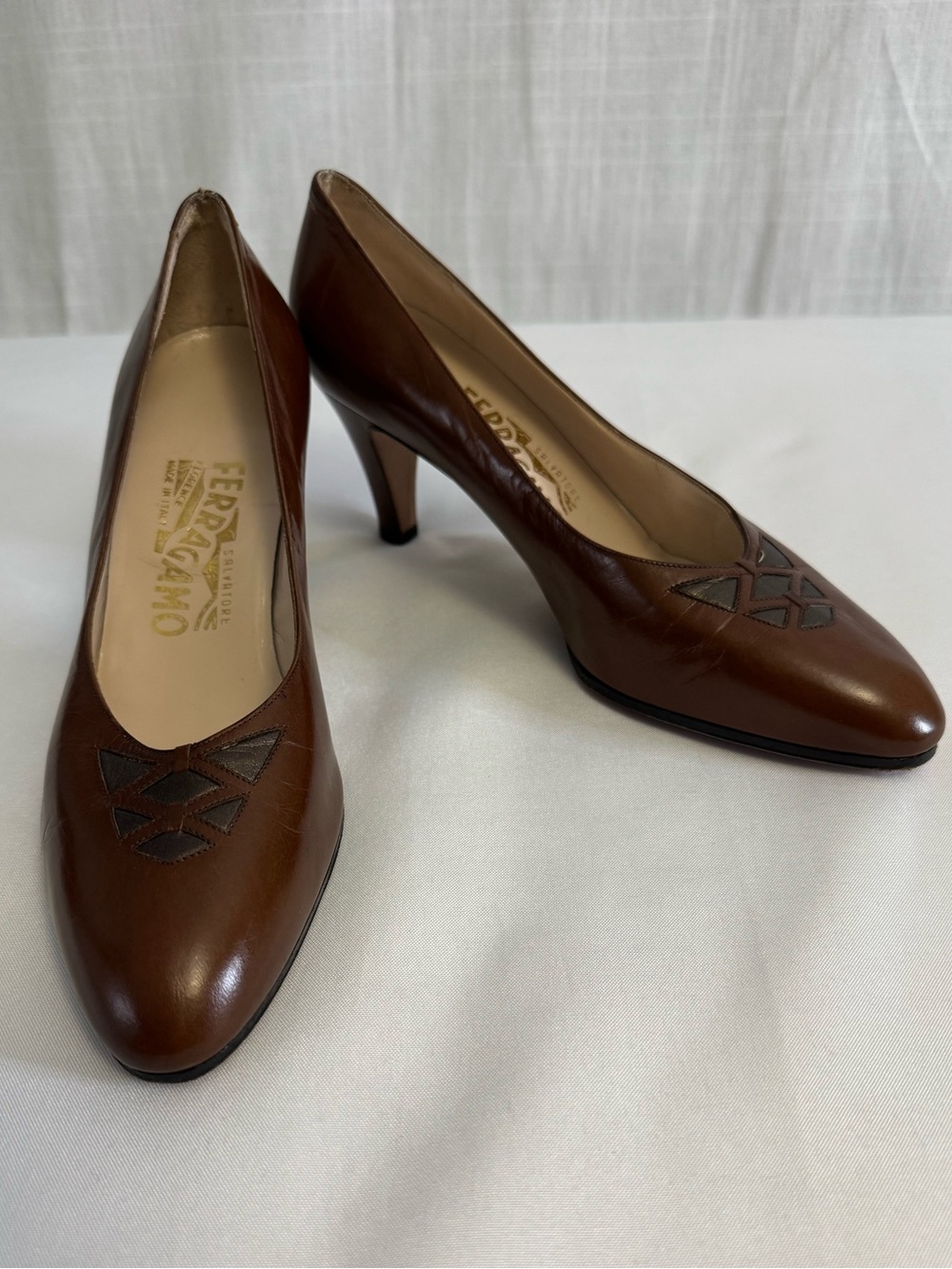 VTG Salvatore Ferragamo Brown Leather Geometric Pumps Size 7.5B